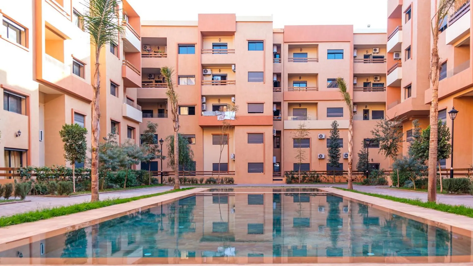 New! Modern Appart, Parking , Piscine & Fiber Wifi Gueliz Centre Marrakesh Morocco