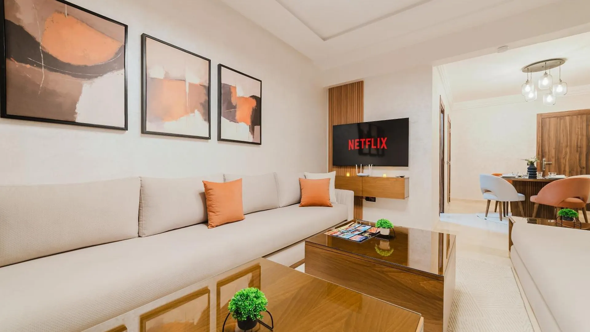Modern Appart , Parking , Pool & Fiber Wifi , Hivernage City Centre contacts