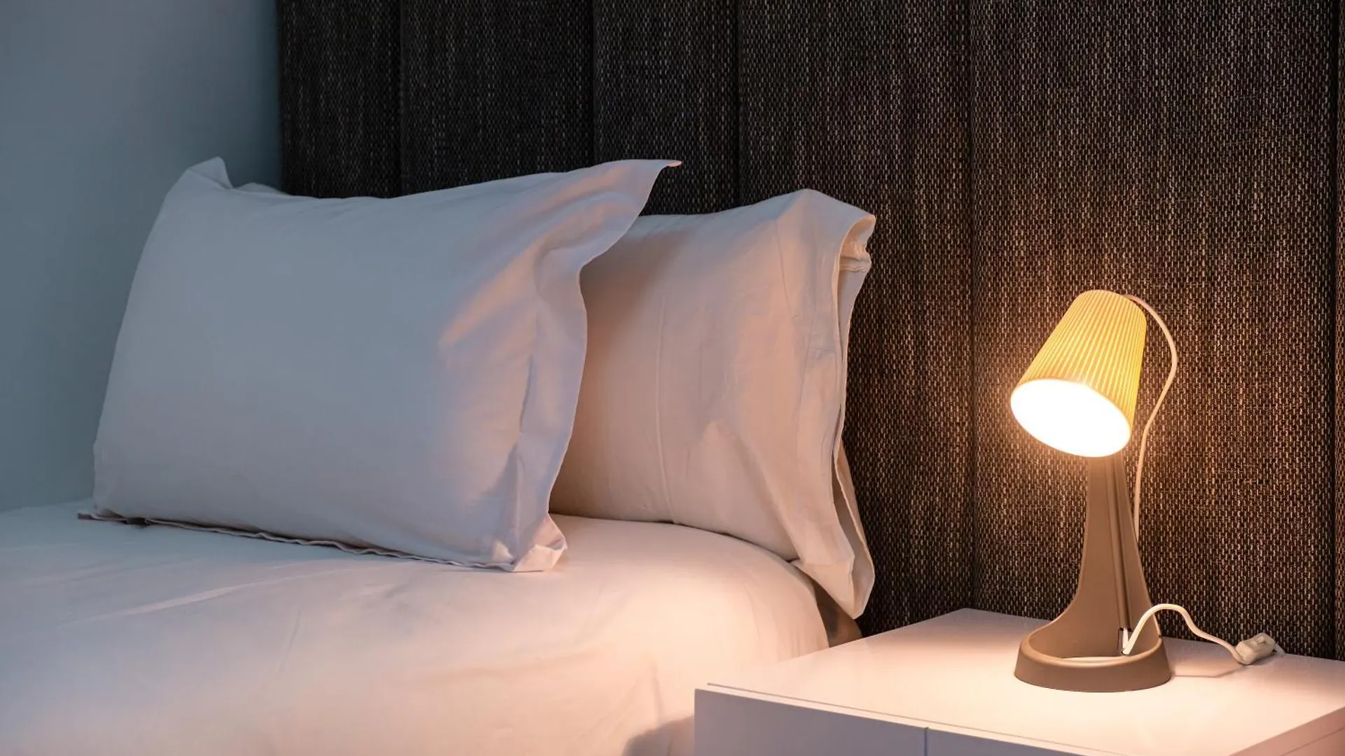 Modern Appart , Parking , Pool & Fiber Wifi , Hivernage City Centre Marrakesh